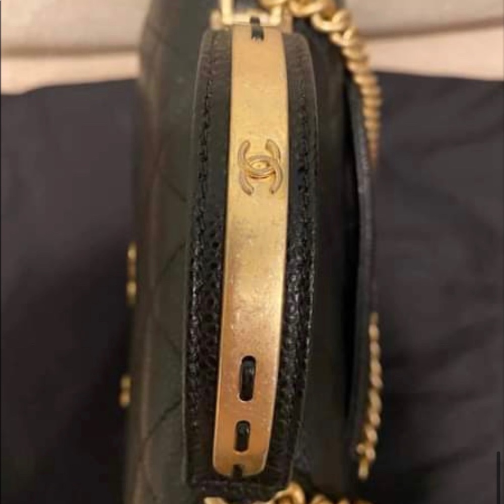 Authentic Chanel flap bag with handle, NWT - Picture 9 of 15